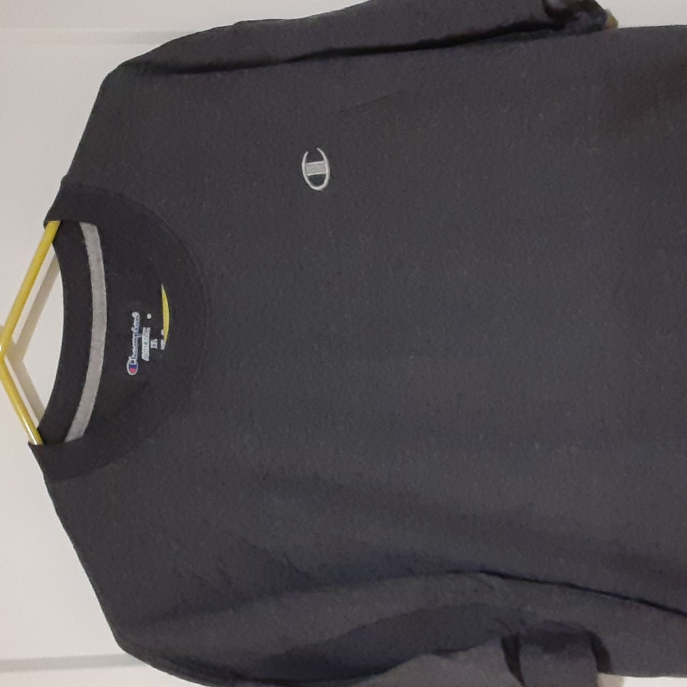 Champion T-shirt.  Size XL.  Gray